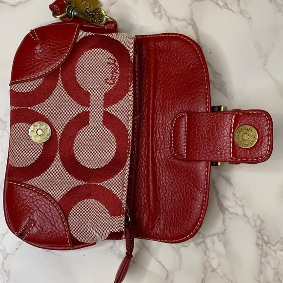 Coach (Small Red Clutch) - Picture 10 of 16